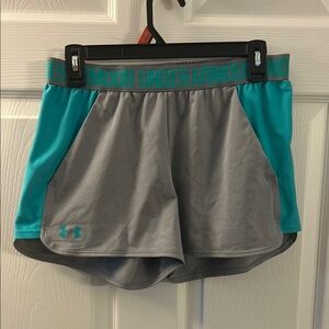 Under Armour ladies shorts medium
